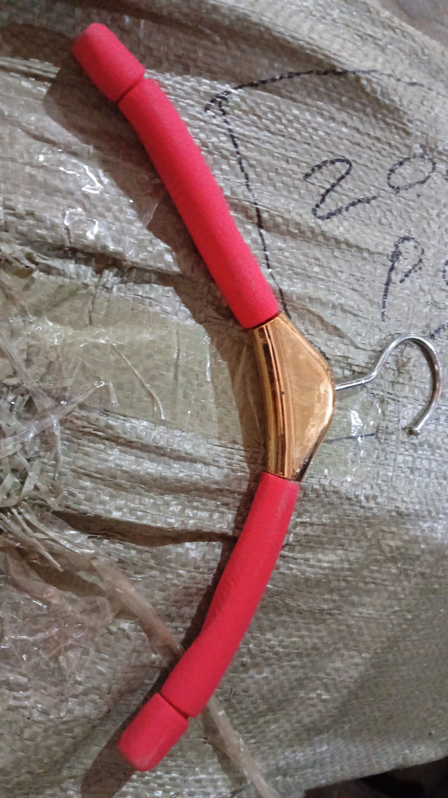 Solid Sponge Hanger Non-Slip Hanger Home No Trace Clothes Hanging Pants Clip Clothing Store Hangers, Clothes Hanger for Closet Wedding Dress Women, Men, Children Clothing (1 Pc / Mix Color) Solid Sponge Hanger Non-Slip Hanger Home No Trace Clothes Hanging Pants Clip Clothing Store Hangers, Clothes Hanger for Closet Wedding Dress Women, Men, Children Clothing (1 Pc / Mix Color)